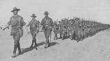 Австралийские пехотинцы заканчивают тренировку
