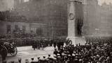 Король Георг перед могилой неизвестного солдата, Лондон, 11 ноября 1920