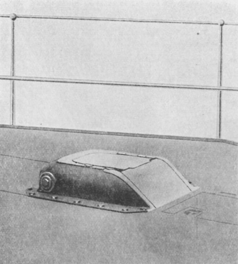 Пулеметное гнездо германской подводной лодки после погружения