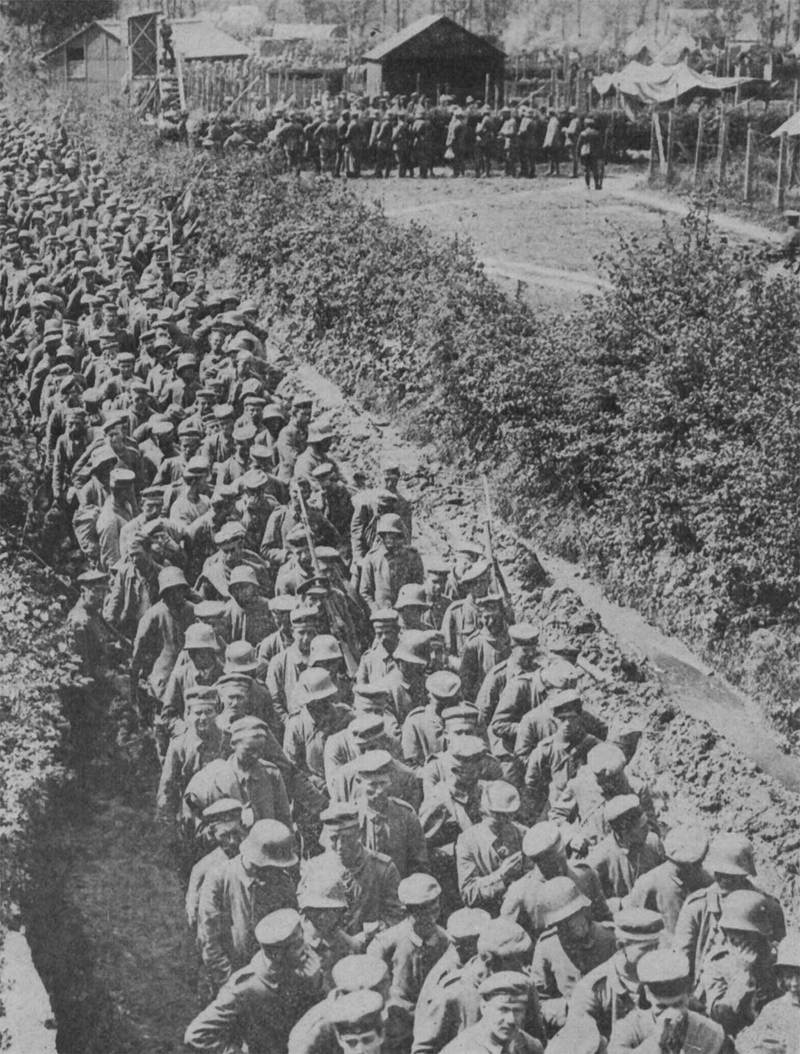 Немцы захваченные во Фландрии, 1918