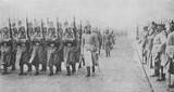 Императорская гвардия на смотре перед Вильгельмом II