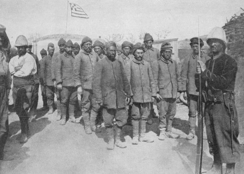 Турецкие военнопленные на острове Лемнос