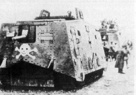 Немецкий танк A7V.
